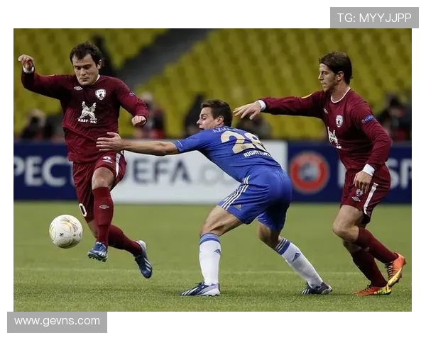 哈马与埃尔夫斯堡激战正酣谁能在这场对决中笑到最后