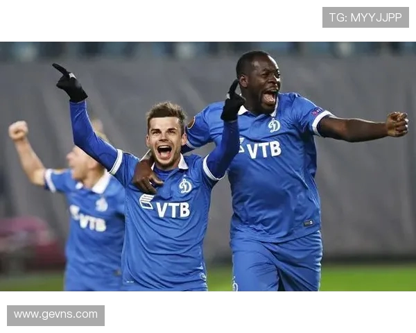 圣迪纳摩迎战乌法全力争胜期待精彩对决与球迷共庆激情时刻